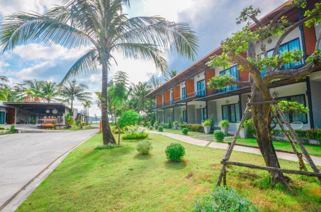 Seesea Resort Satun Buitenkant foto