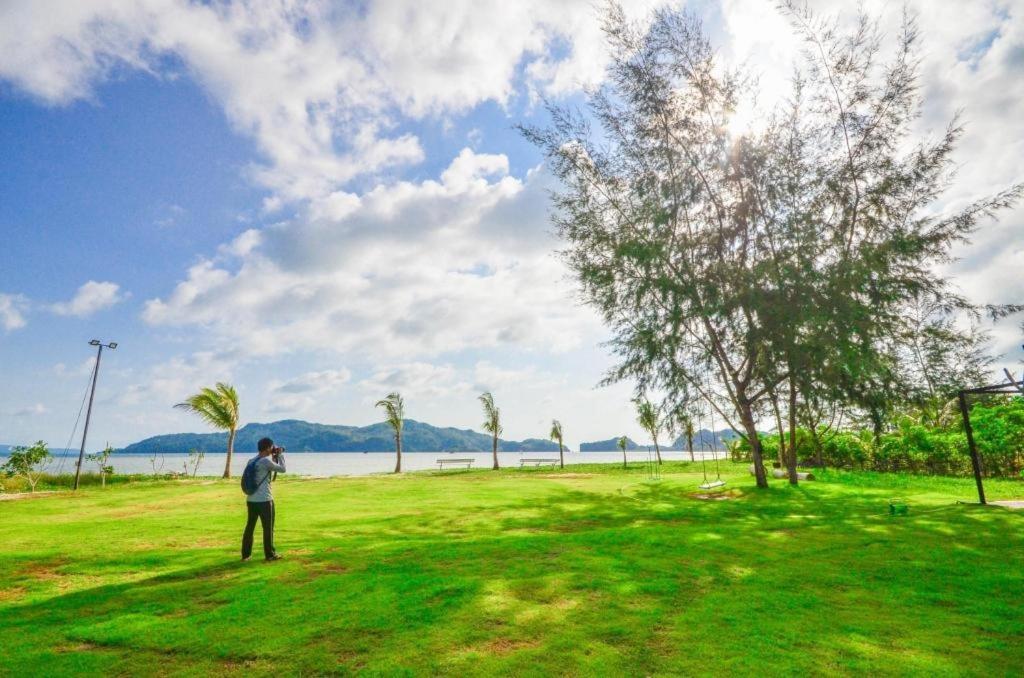 Seesea Resort Satun Buitenkant foto