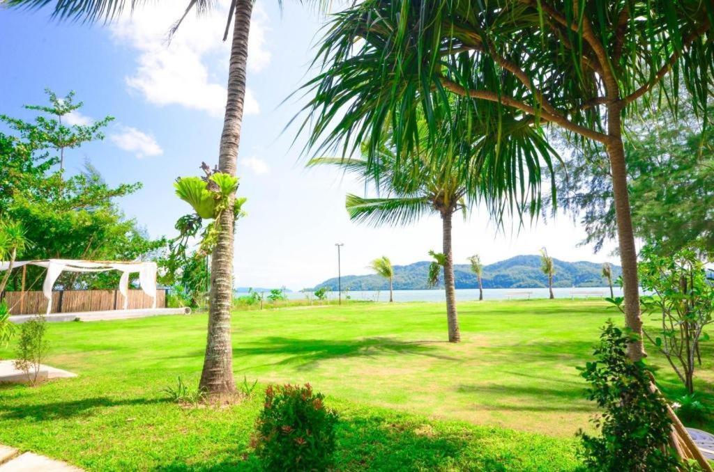 Seesea Resort Satun Buitenkant foto