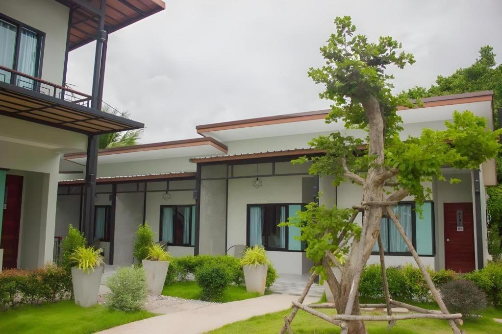 Seesea Resort Satun Buitenkant foto