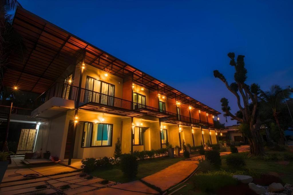 Seesea Resort Satun Buitenkant foto