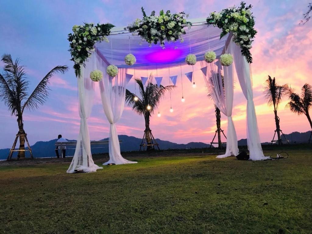 Seesea Resort Satun Buitenkant foto