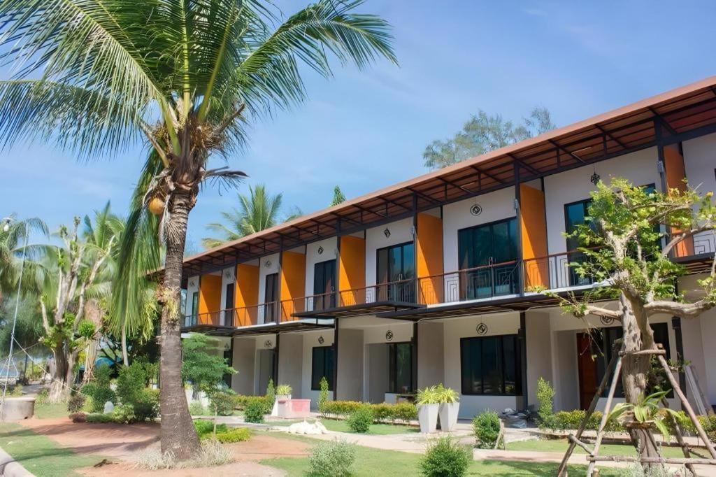 Seesea Resort Satun Buitenkant foto